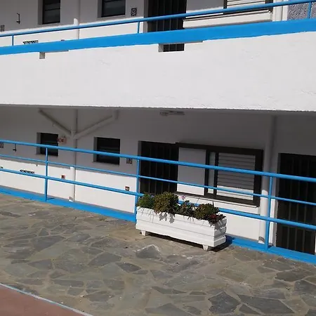 Yiannis & Aparthotel 3*