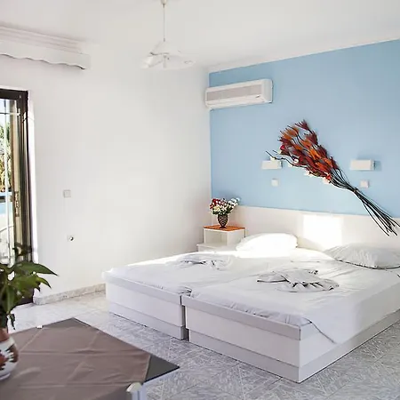 Aparthotel Yiannis & Kos Town